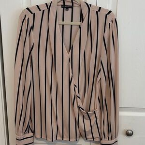 Adrianna Papell Black and soft Pink Striped Blouse. Size Large